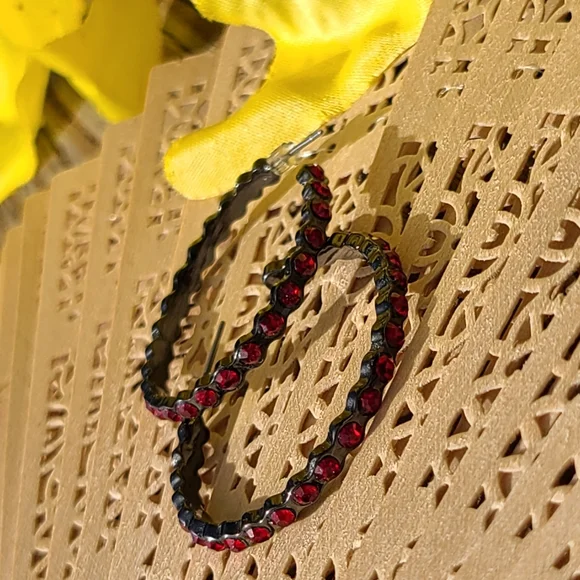Ladies earrings for sale red blk - Picture 7 of 8